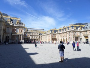 Versailles Exterior2