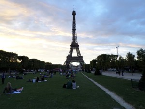 Eiffel Tower Picnic1