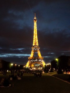 Eiffel Tower Picnic3